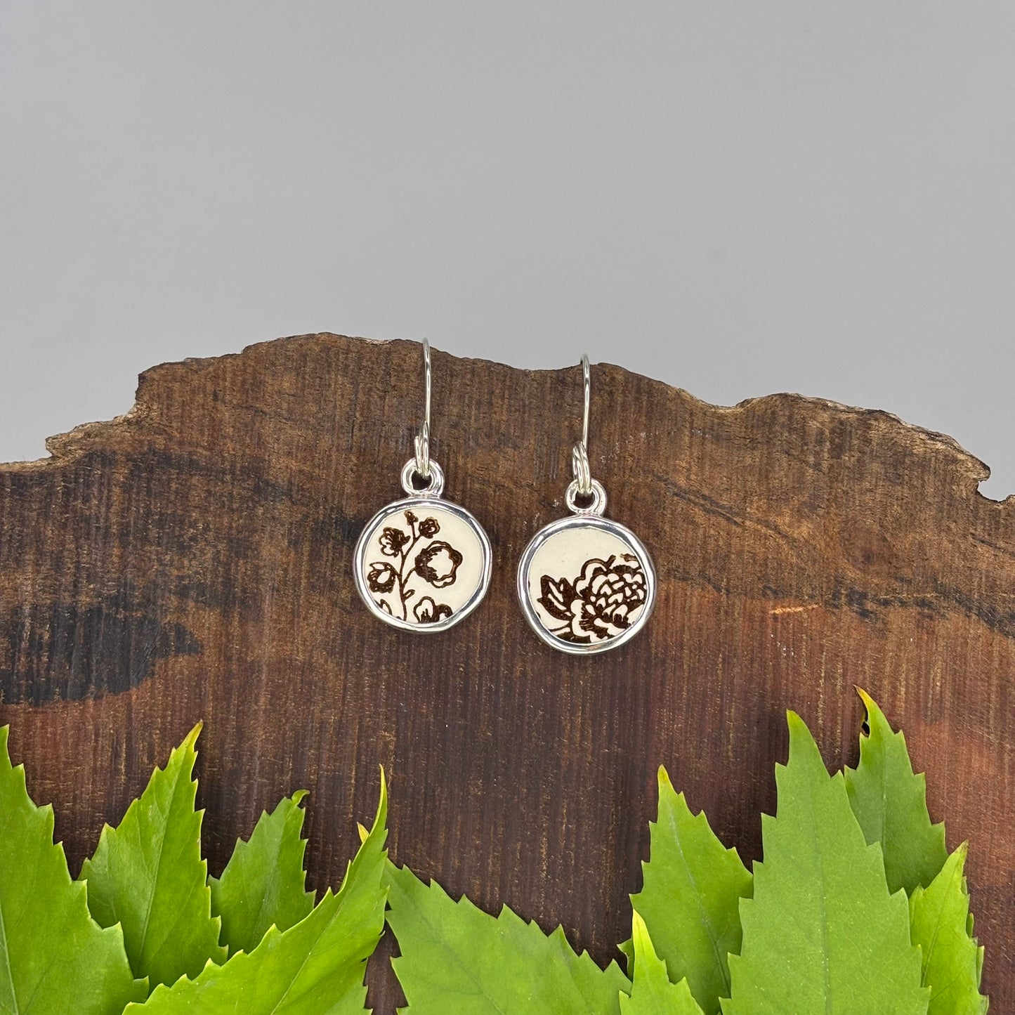 Cocoa Garden Sterling Silver Earrings Round