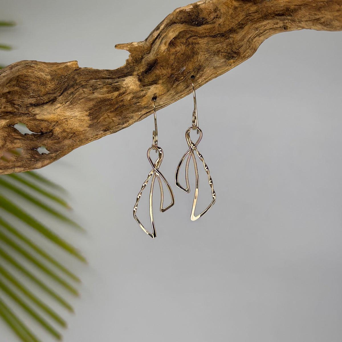 Ribbon Drop Earring