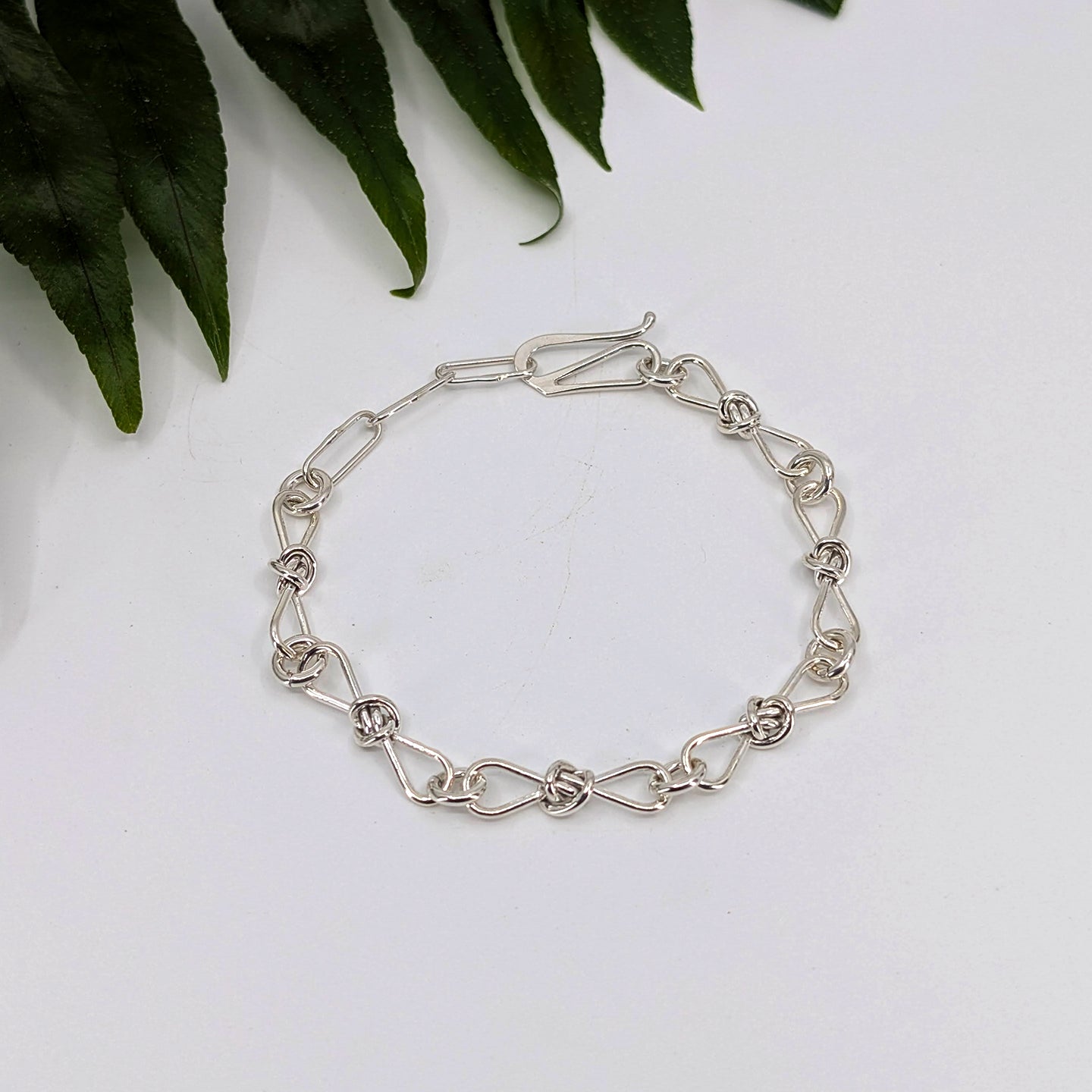 crucian knot medium chain bracelet-Sterling Silver-Hand-
