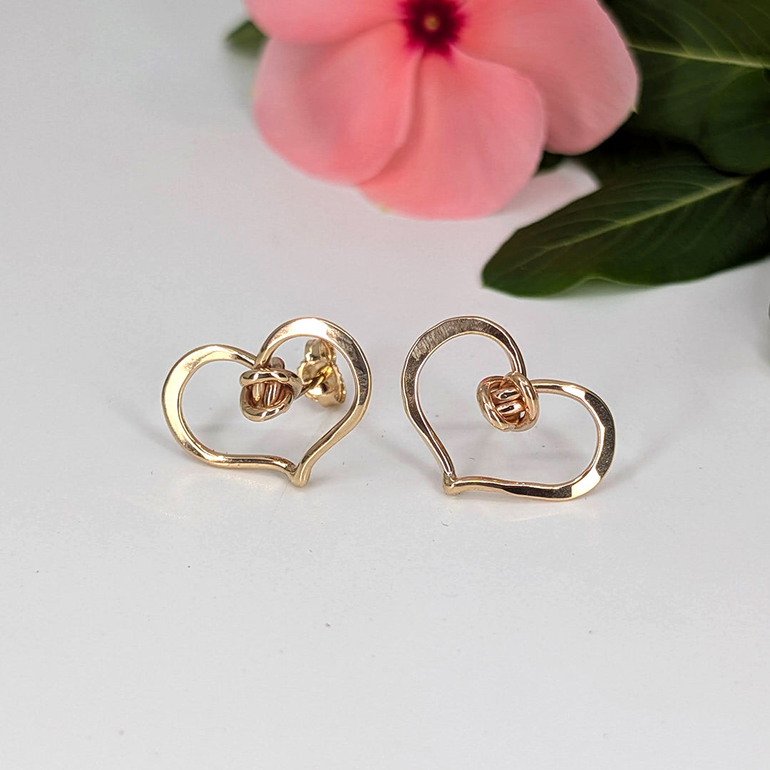 Crucian Gold: Heart Post Earring