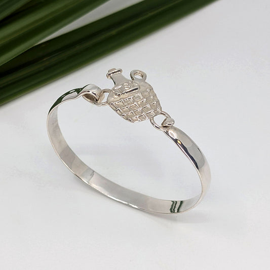 Jimmy John 8MM Latch Bracelet