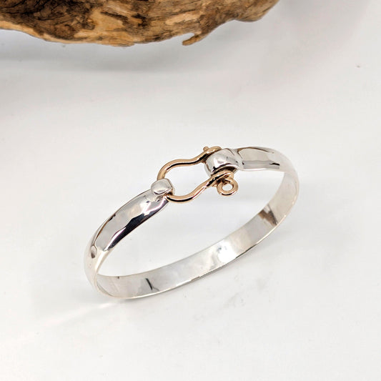 Shackle 8MM Latch Bracelet