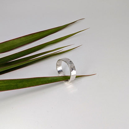 Simple Medium Band Ring