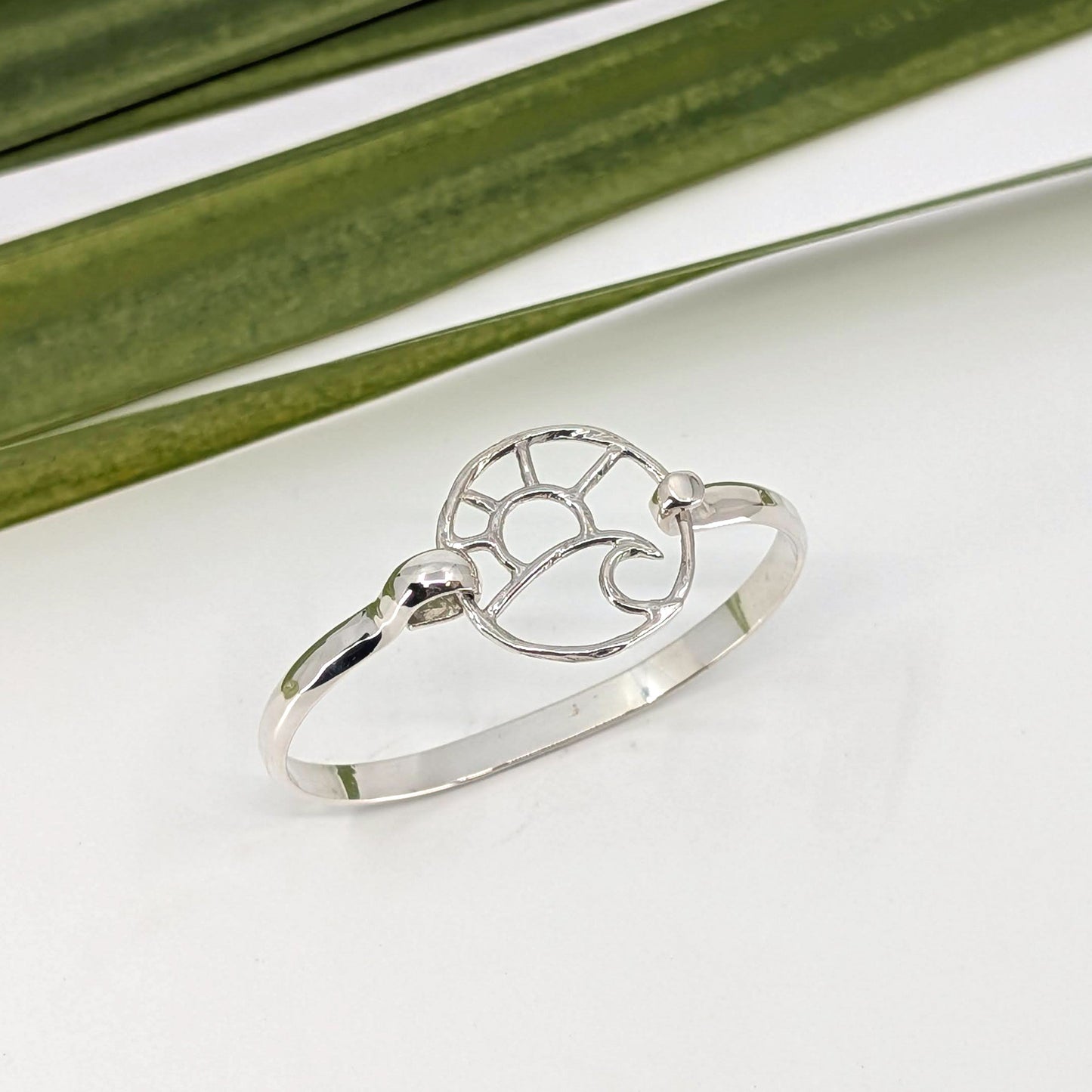 Sun & Surf 5MM Latch Bracelet